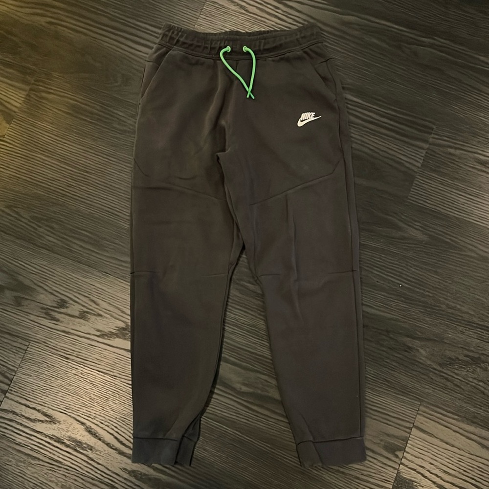 Big Boys Nike Tech Joggers